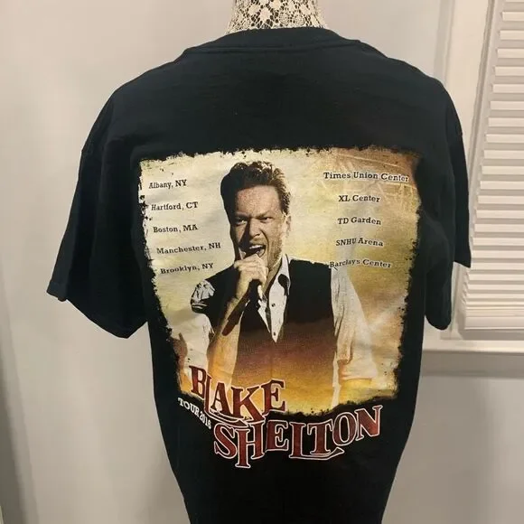 Black Graphic T-Shirt - Picture 2 of 2